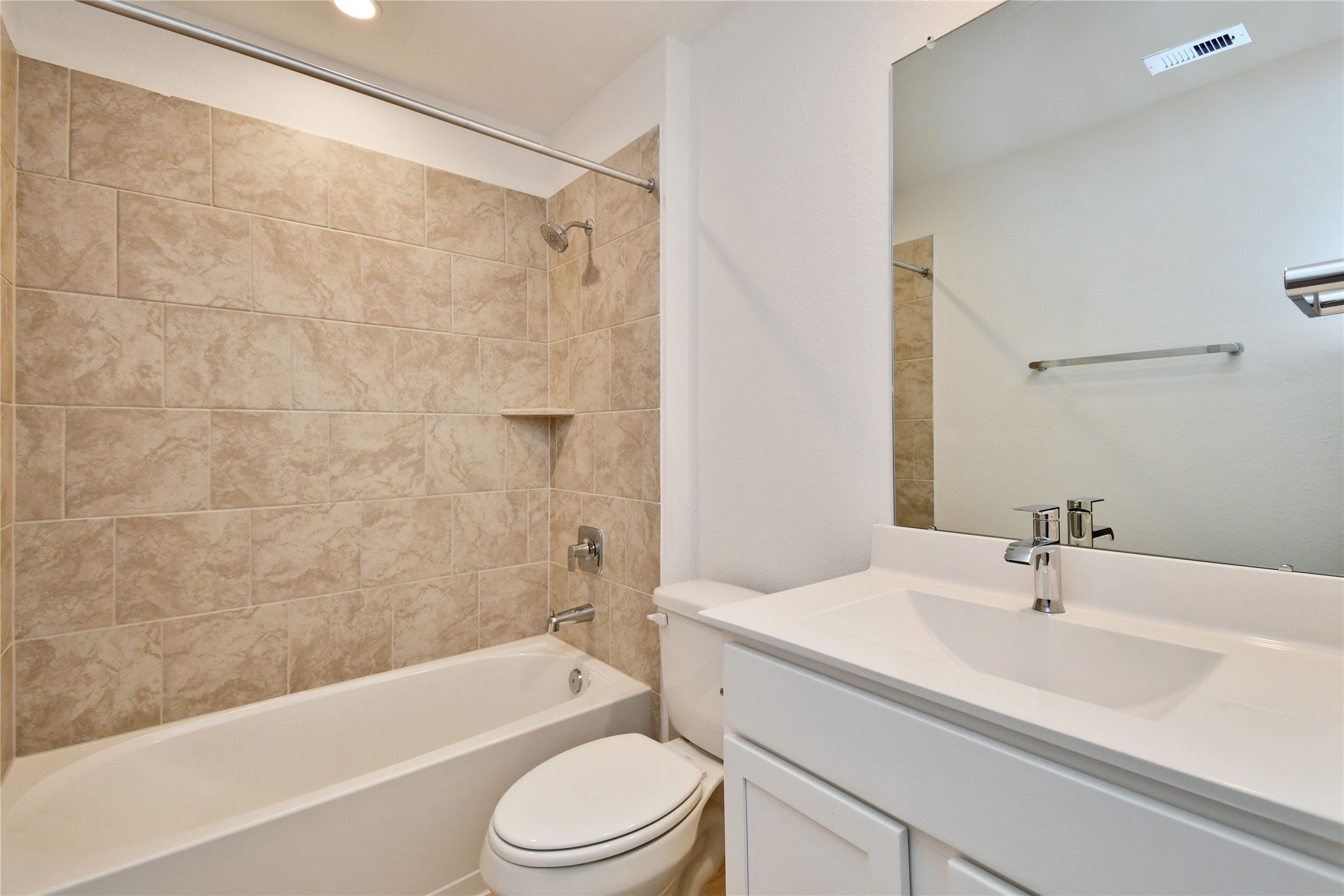 30330 Reagans Rnch Drive Katy, TX 77494 - Photo 15 of 37 Secondary bathroom