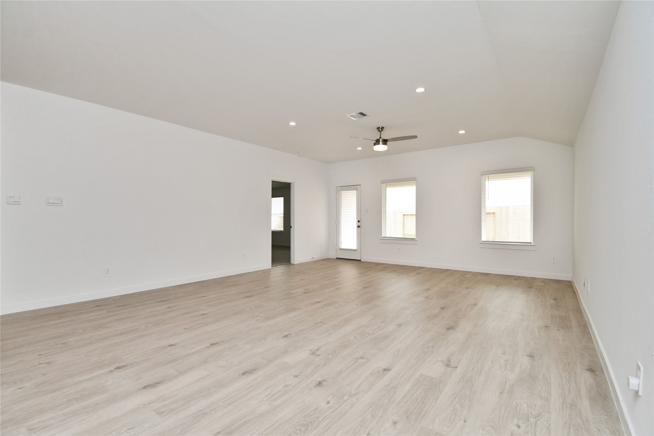 30330 Reagans Rnch Drive Katy, TX 77494 - Photo 23 of 37 Living space with ceiling fan