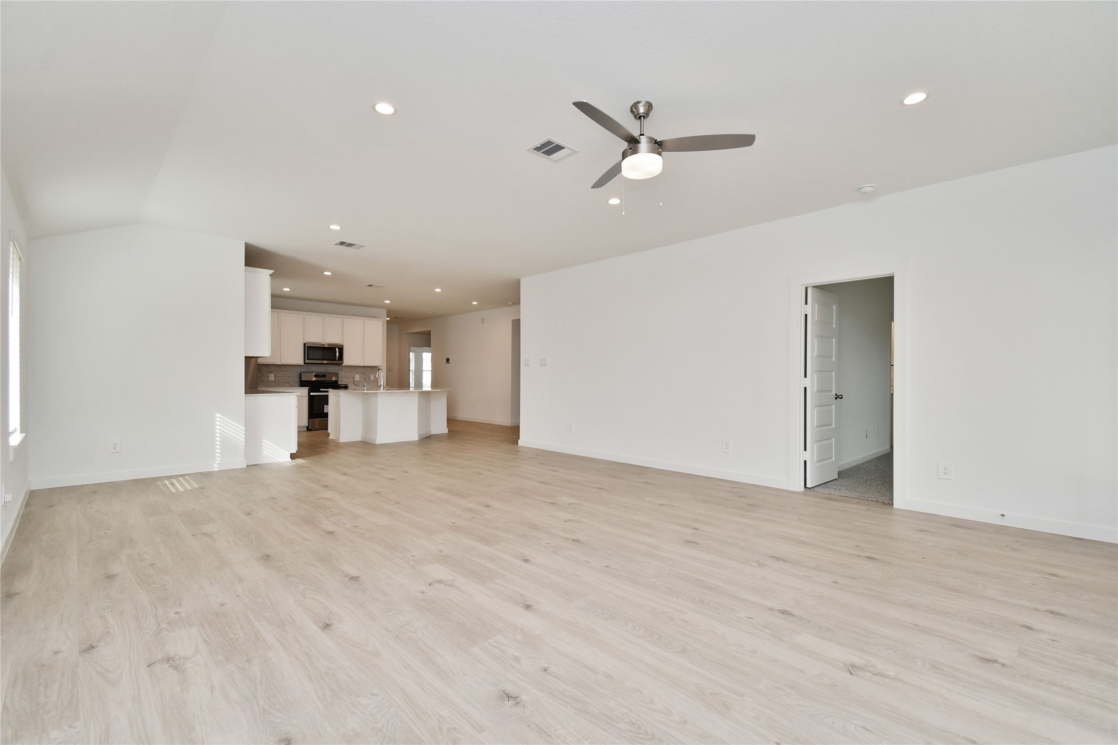 30330 Reagans Rnch Drive Katy, TX 77494 - Photo 24 of 37 Open living space