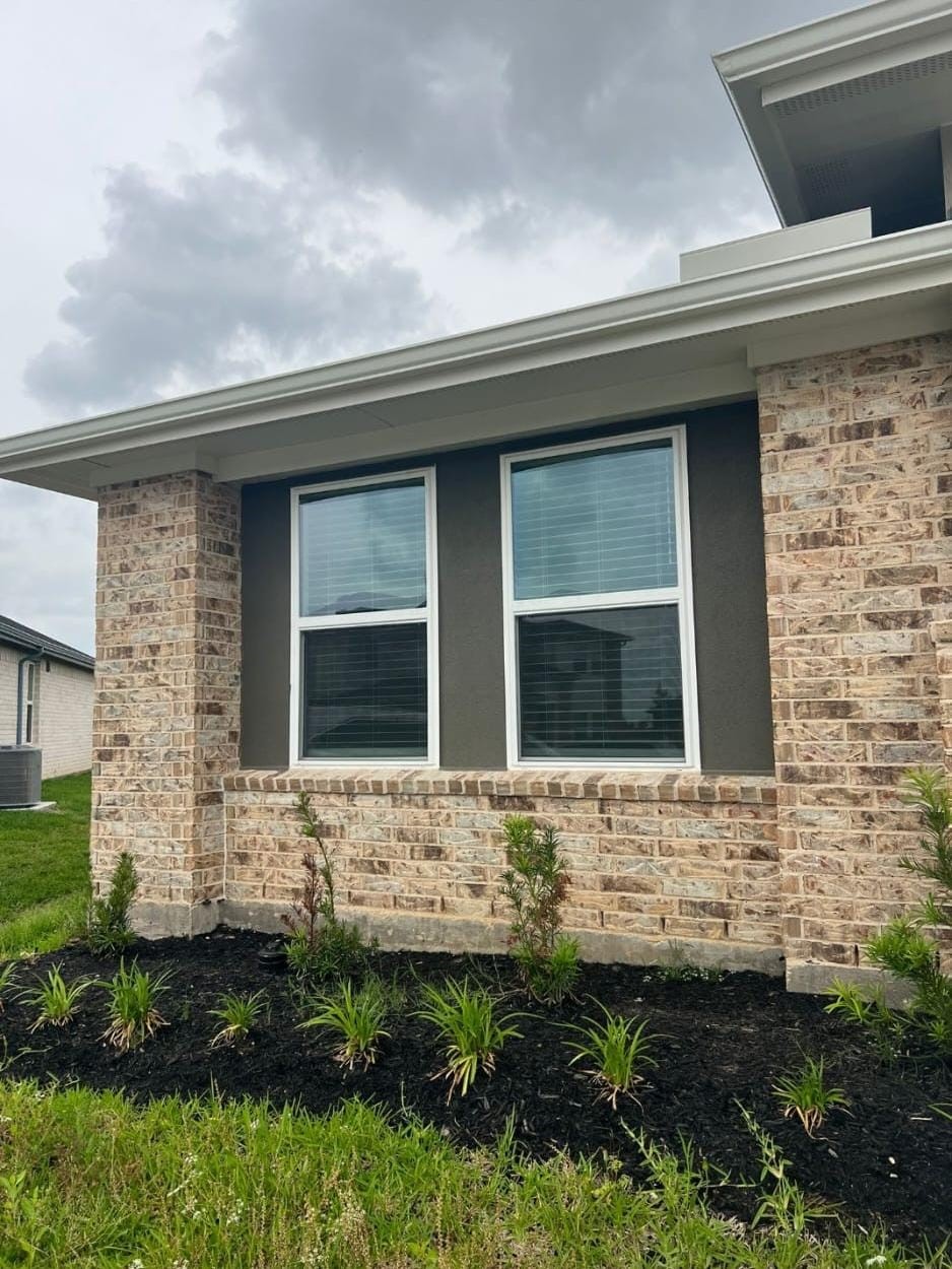 30330 Reagans Rnch Drive Katy, TX 77494 - Photo 3 of 37 Screened windows