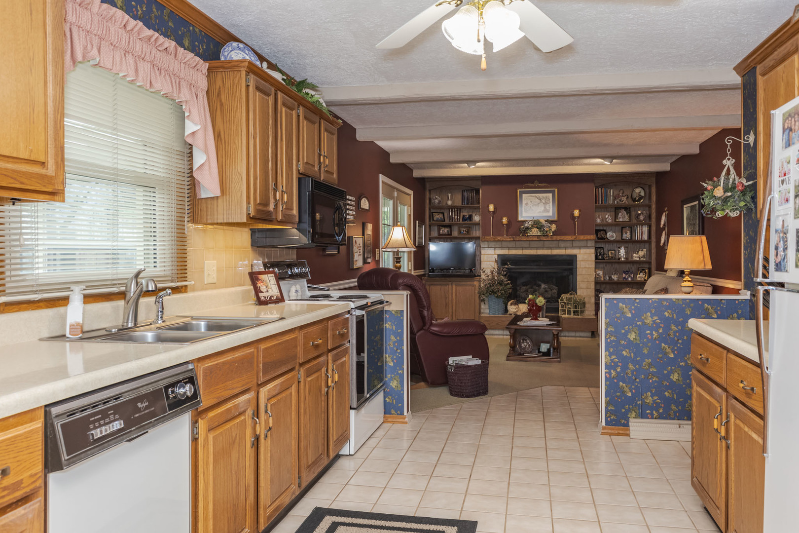 104 Riss Drive Normal, IL 61761 - Photo 9 of 45 Gallery Image 9
