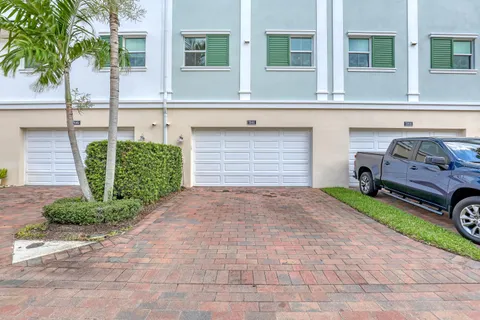 $885,000 | 7091 Edison Place, Palm Beach Gardens, FL 33418