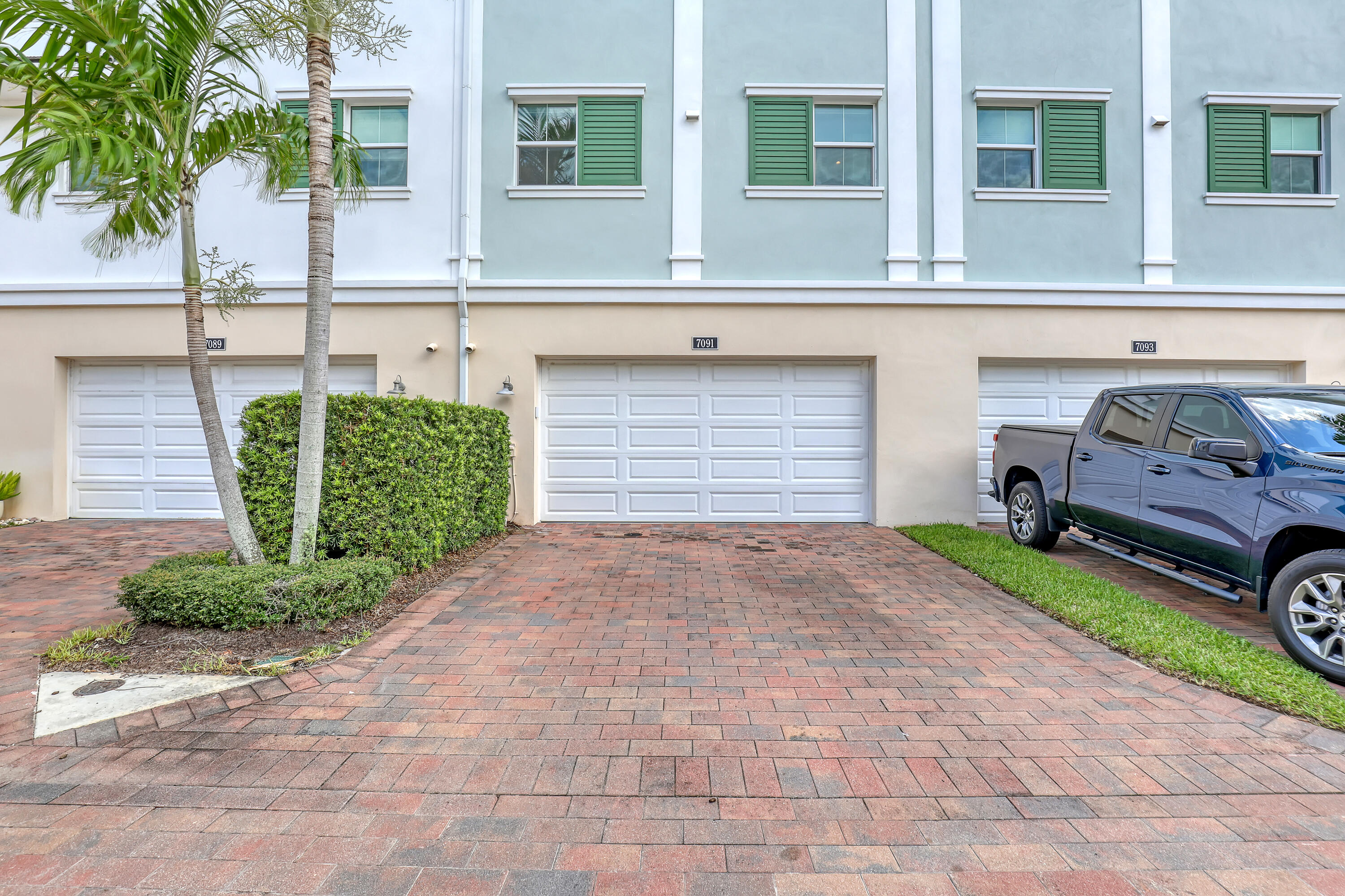 7091 Edison Place Palm Beach Gardens, FL 33418 - Photo 38 of 41 7091 Edison (41)