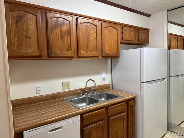 $134,900 | 7171 North 9th Avenue, Unit B12, Pensacola, FL 32504