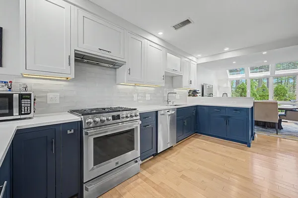 $650,000 | 28 The Seasons, New London, NH 03257
