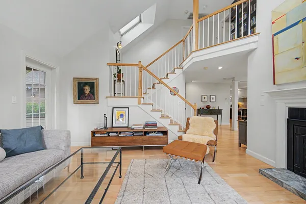 $650,000 | 28 The Seasons, New London, NH 03257