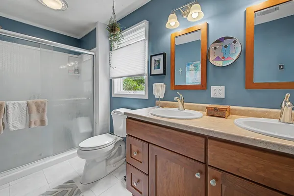 $650,000 | 28 The Seasons, New London, NH 03257