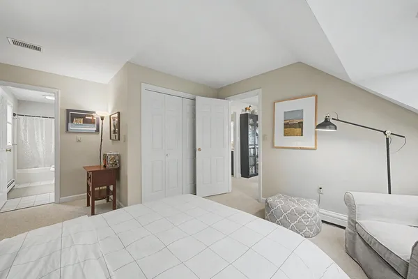 $650,000 | 28 The Seasons, New London, NH 03257