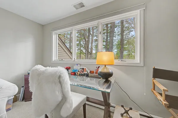 $650,000 | 28 The Seasons, New London, NH 03257