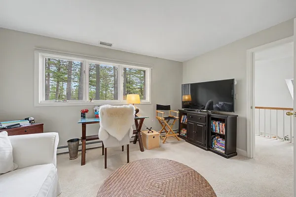 $650,000 | 28 The Seasons, New London, NH 03257