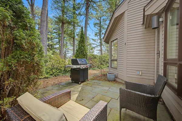 $650,000 | 28 The Seasons, New London, NH 03257