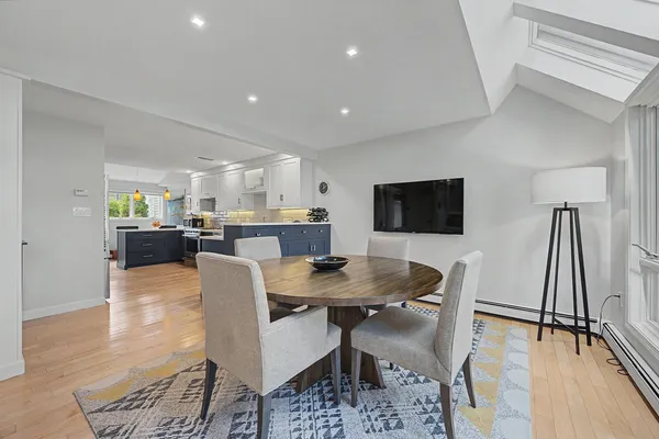 $650,000 | 28 The Seasons, New London, NH 03257