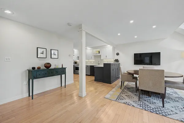 $650,000 | 28 The Seasons, New London, NH 03257