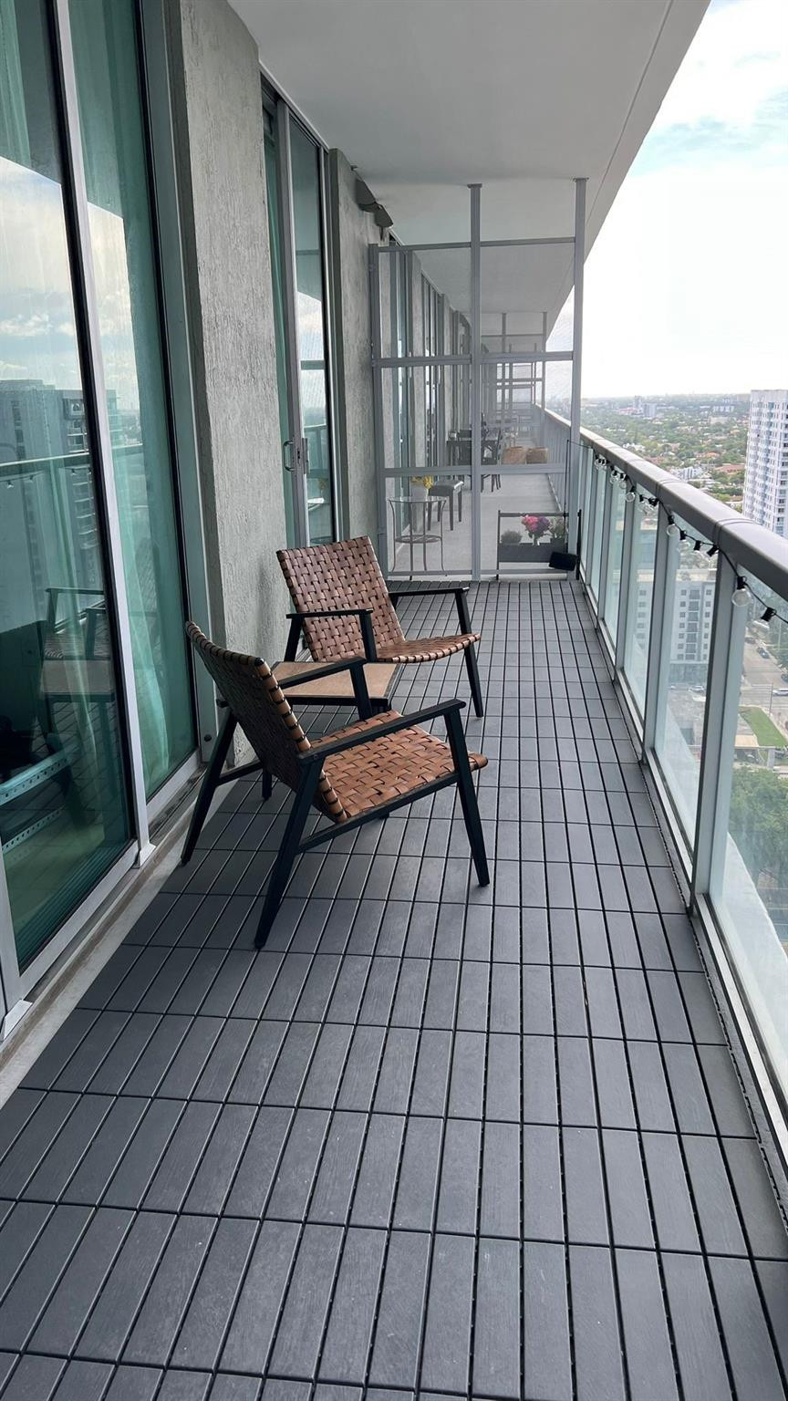 79 Southwest 12th Street, Unit 2908S Miami, FL 33130 - Photo 11 of 29