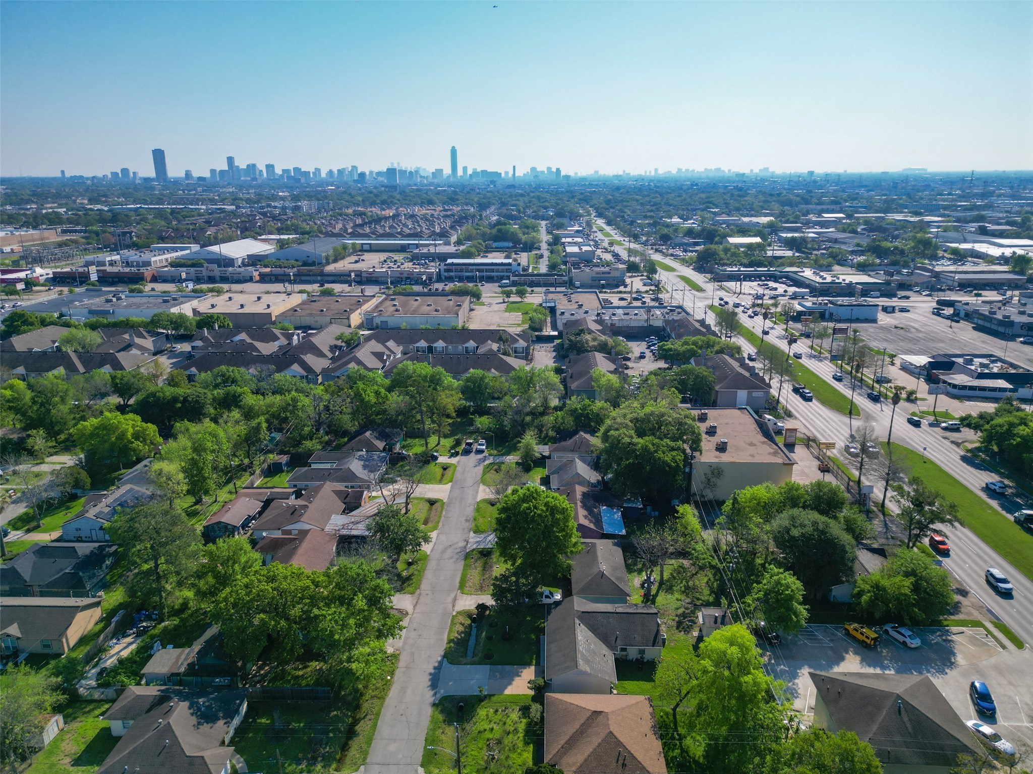 3222 Jarvis Street Houston, TX 77063 - Photo 29 of 31 an aerial view of multiple house