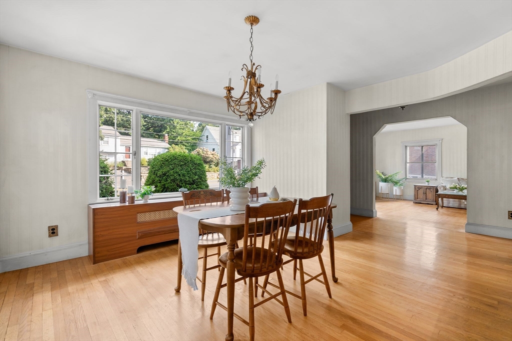 462 Appleton Street Arlington, MA 02476 - Photo 8 of 37