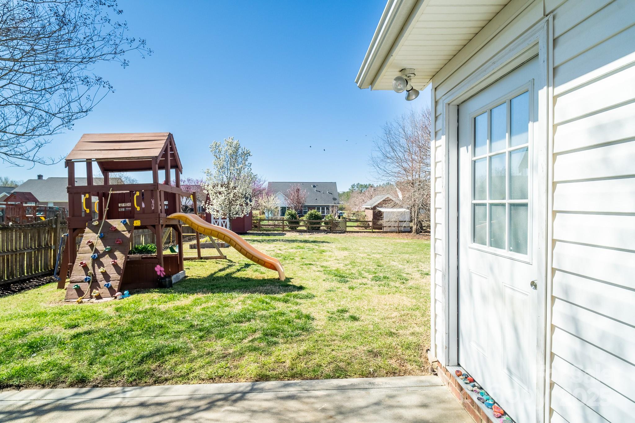 3334 Flagler Circle Midland, NC 28107 - Photo 25 of 33