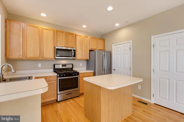 $3,200 | 7543 Maidenhead Drive, Hanover, MD 21076