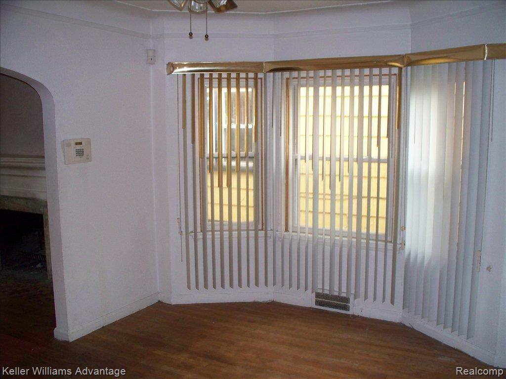 15377 Rutherford Street Detroit, MI 48227 - Photo 4 of 24 Dining Rm 1