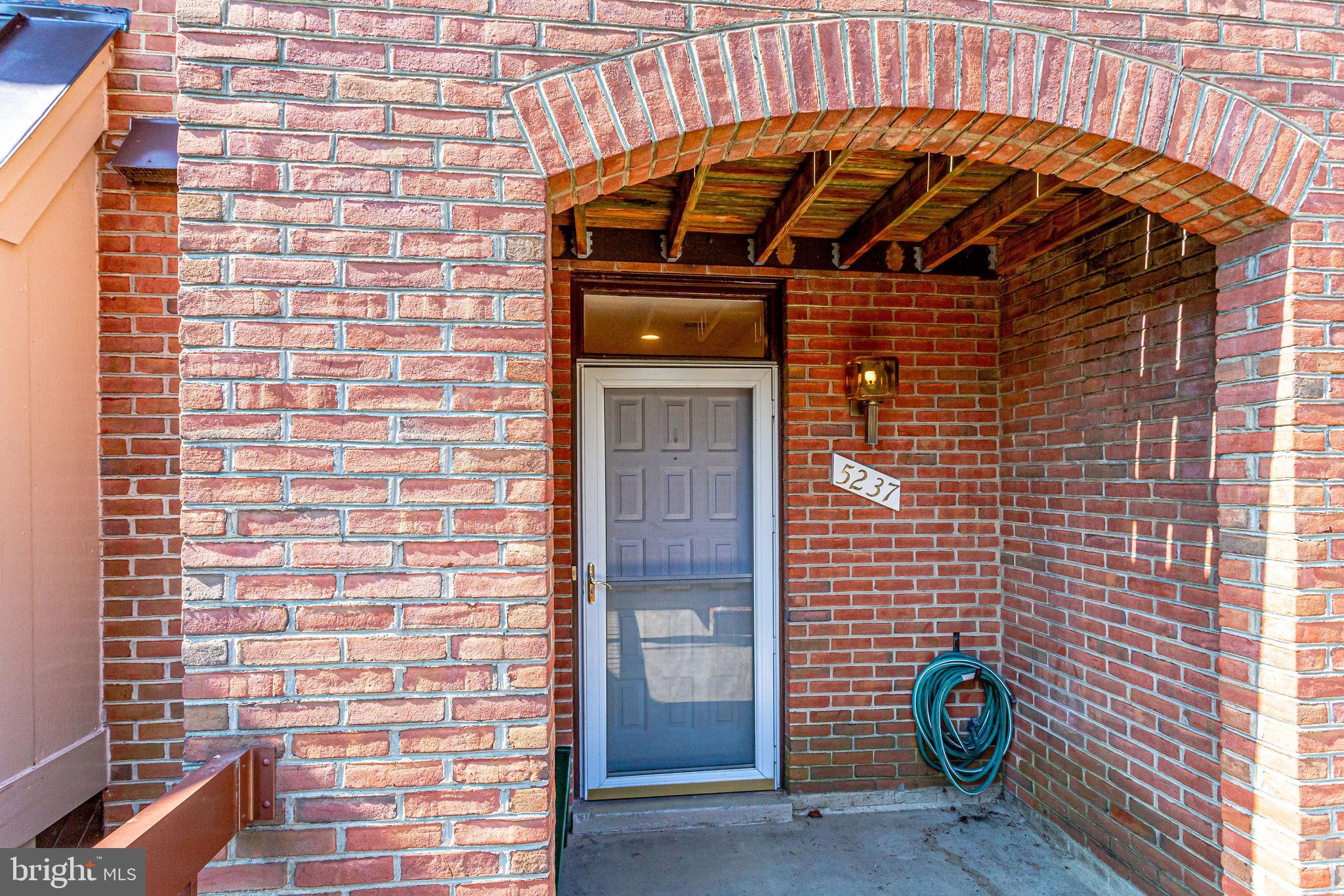 5237 King Charles Way, Unit 12 Bethesda, MD 20814 - Photo 4 of 29