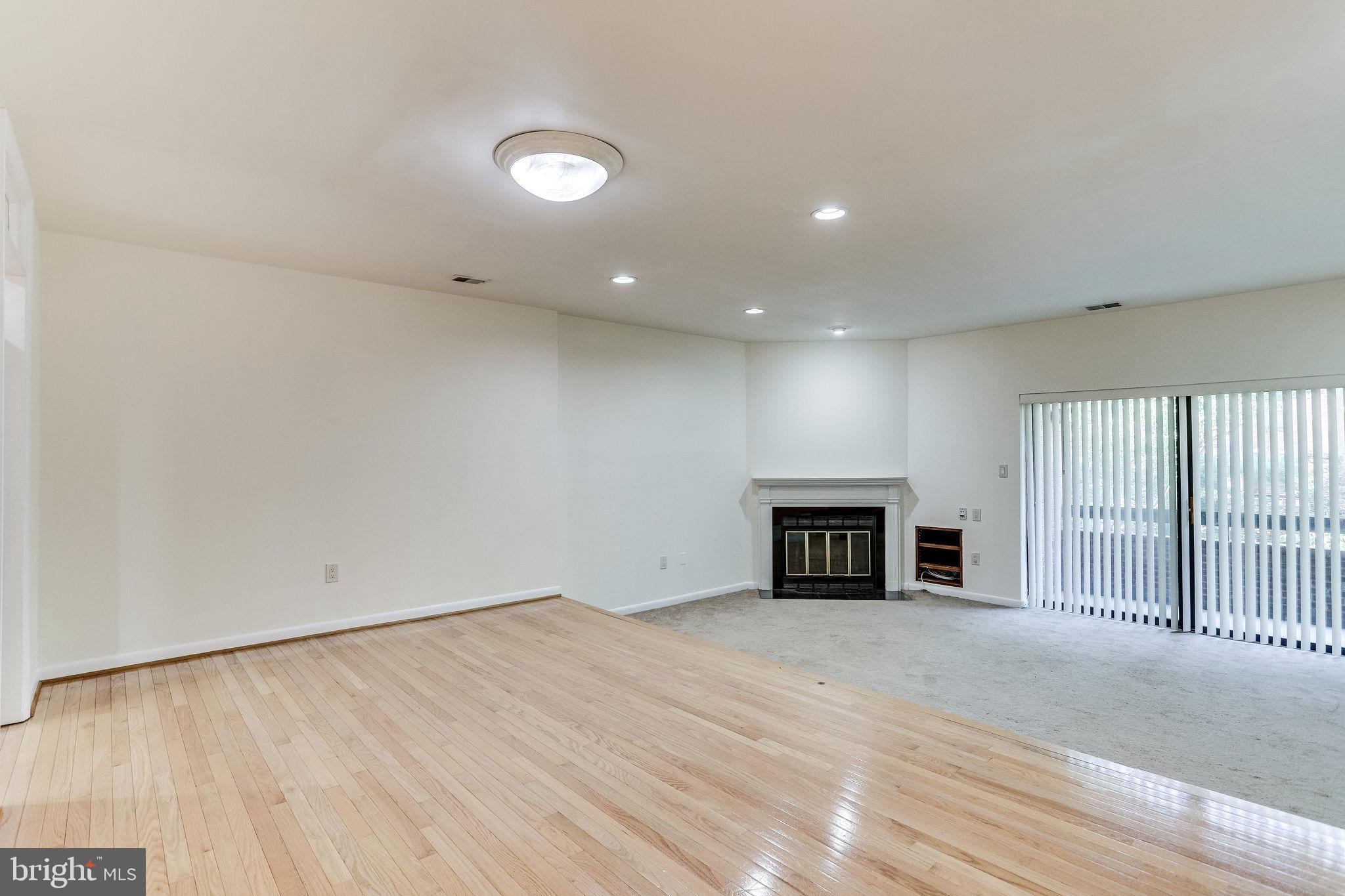 5237 King Charles Way, Unit 12 Bethesda, MD 20814 - Photo 6 of 29 LIVING ROOM/DINING ROOM