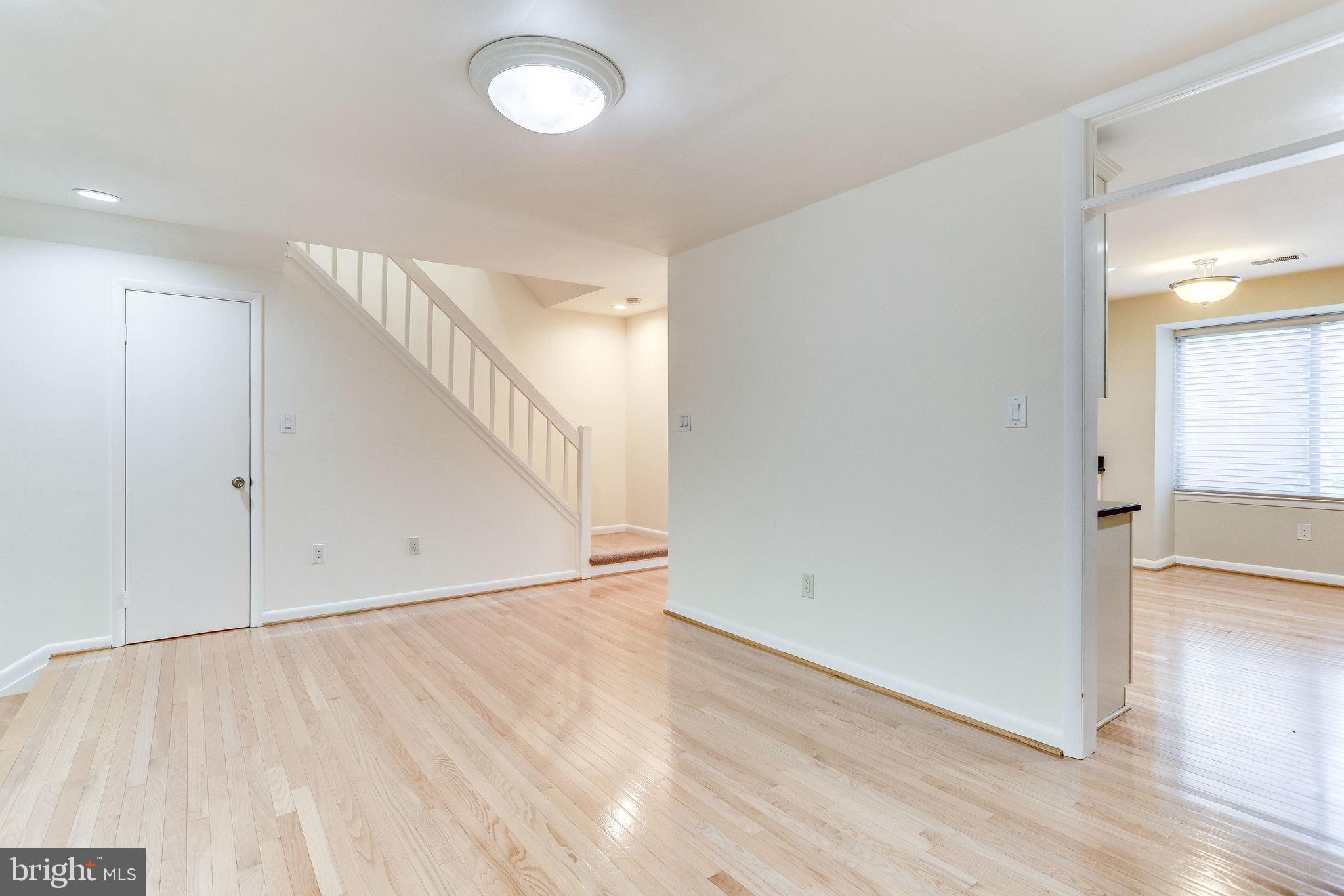 5237 King Charles Way, Unit 12 Bethesda, MD 20814 - Photo 7 of 29