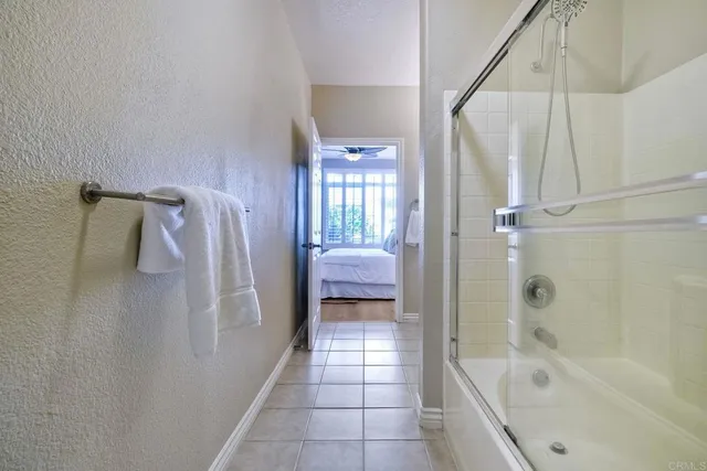 $4,000 | 9263 Regents Road, Unit B106, La Jolla, CA 92037