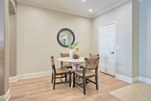 $4,000 | 9263 Regents Road, Unit B106, La Jolla, CA 92037