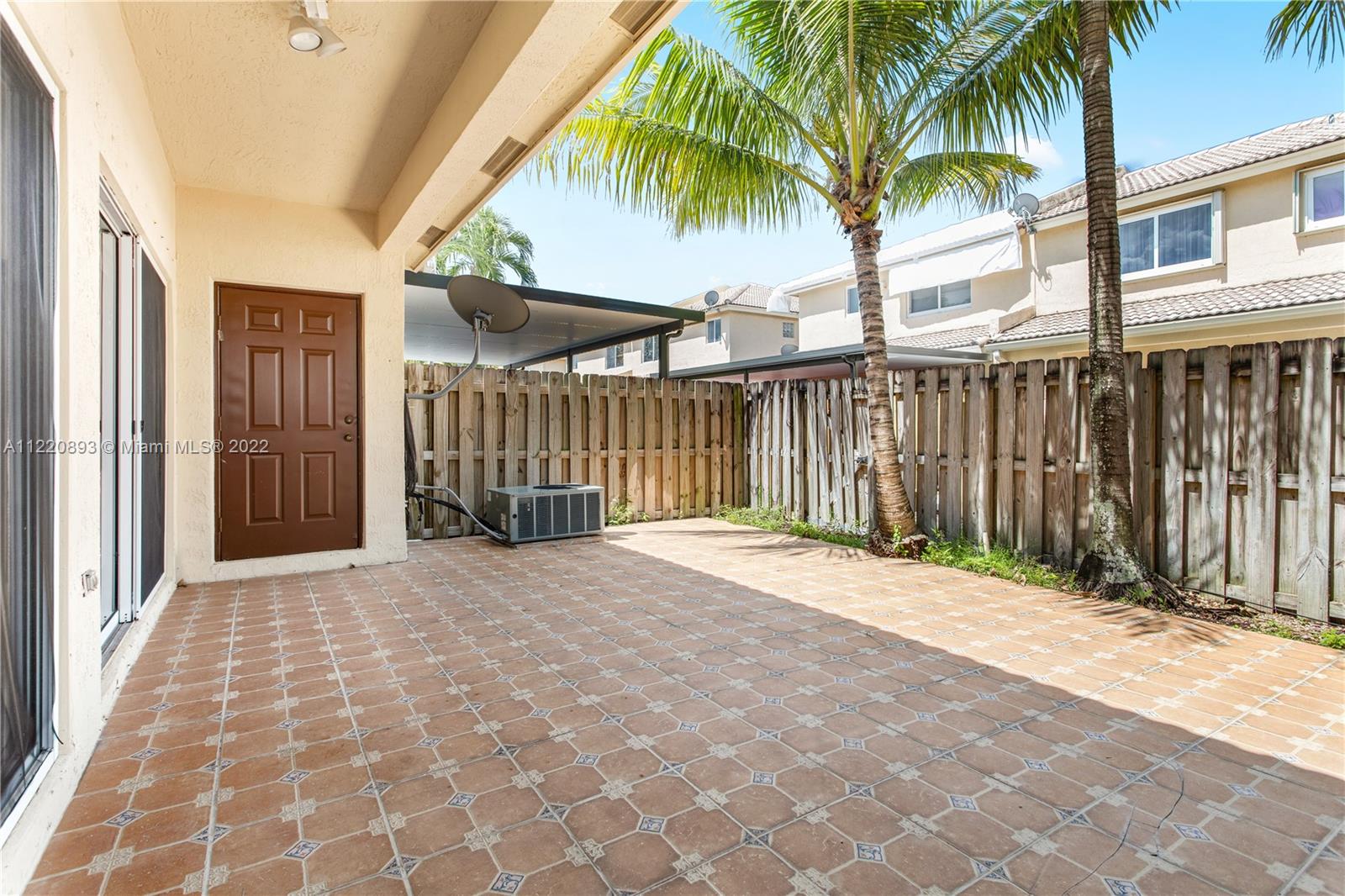 West Kendall Miami, FL 33193 - Photo 16 of 33 a view of a backyard of a house