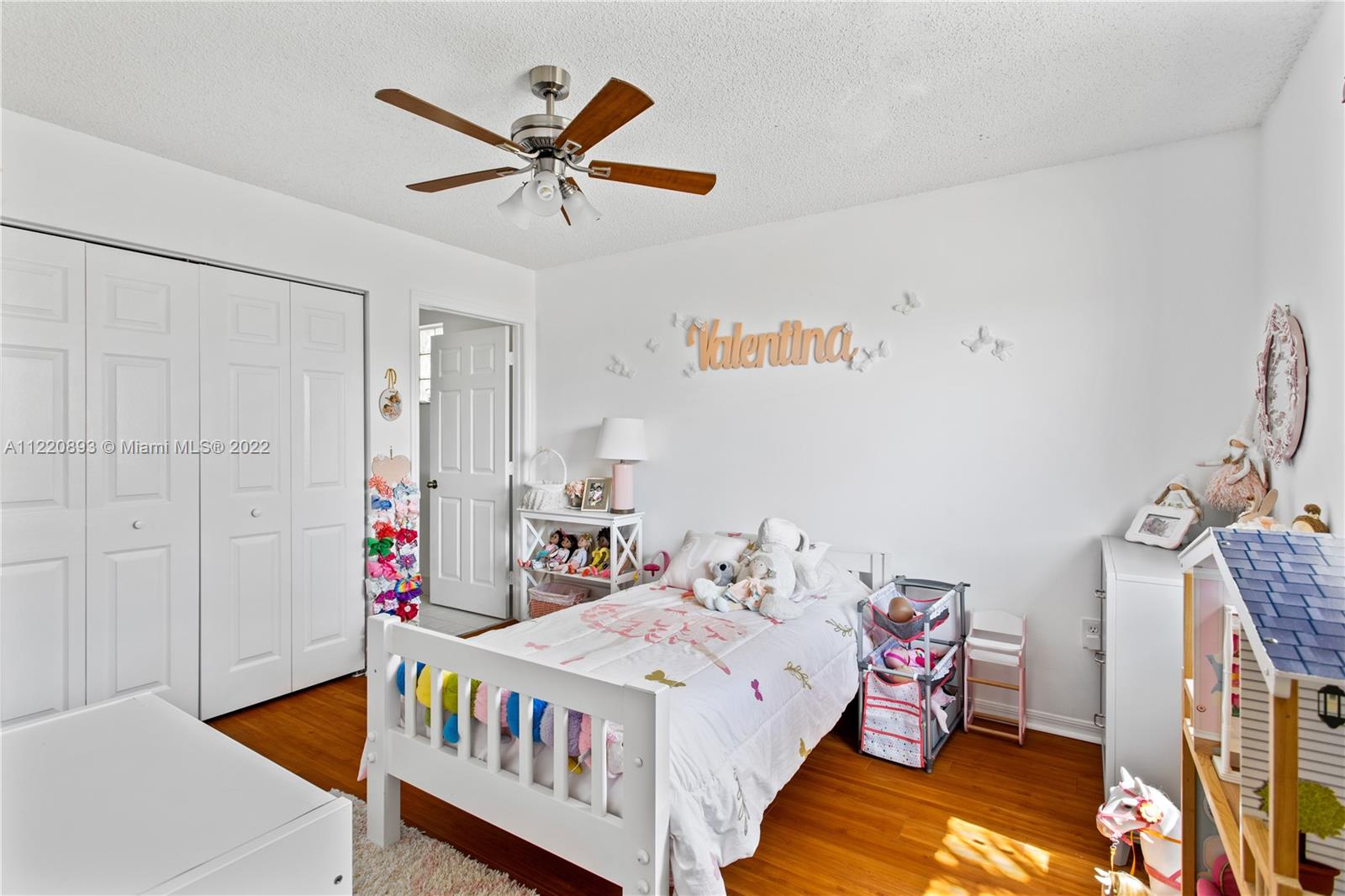 West Kendall Miami, FL 33193 - Photo 20 of 33 a bed room with a bed and a window