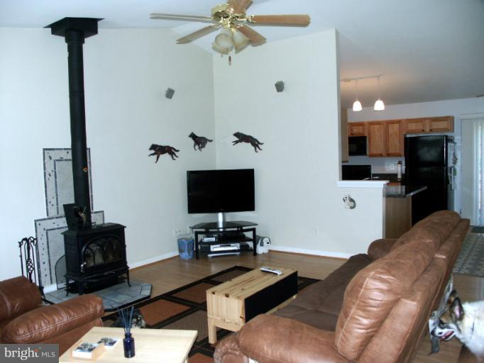 9465 General Winder Road Rapidan, VA 22733 - Photo 23 of 29 Living Room