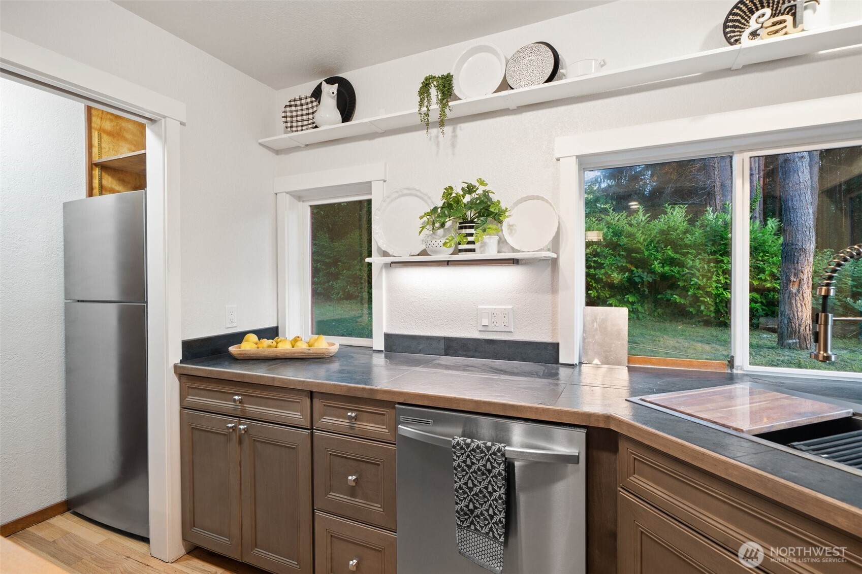 14855 Phelps Road Northeast Bainbridge Island, WA 98110 - Photo 17 of 40