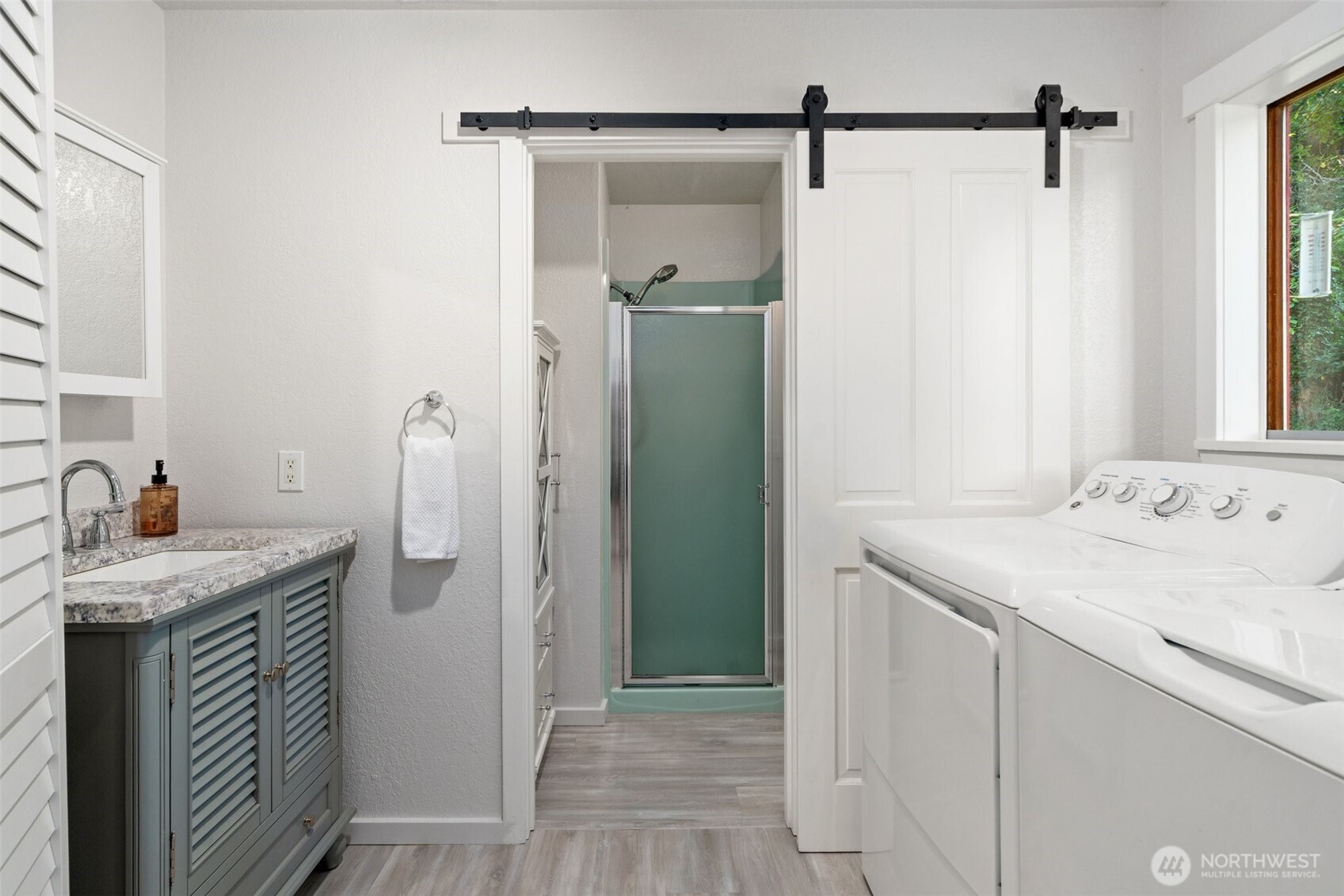 14855 Phelps Road Northeast Bainbridge Island, WA 98110 - Photo 21 of 40