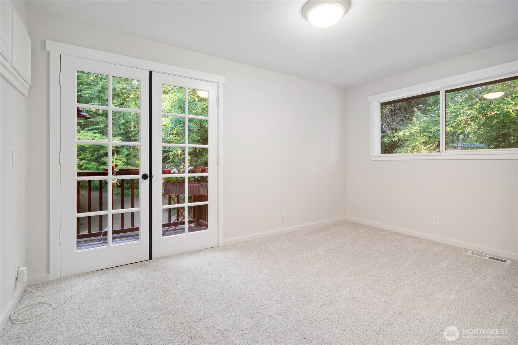 14855 Phelps Road Northeast Bainbridge Island, WA 98110 - Photo 32 of 40