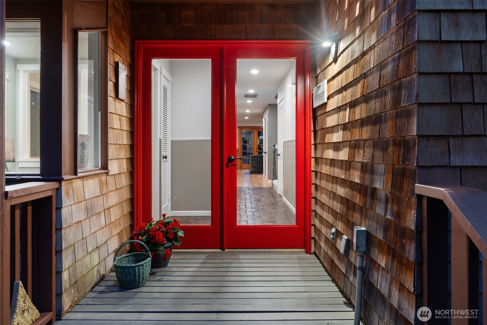 14855 Phelps Road Northeast Bainbridge Island, WA 98110 - Photo 5 of 40