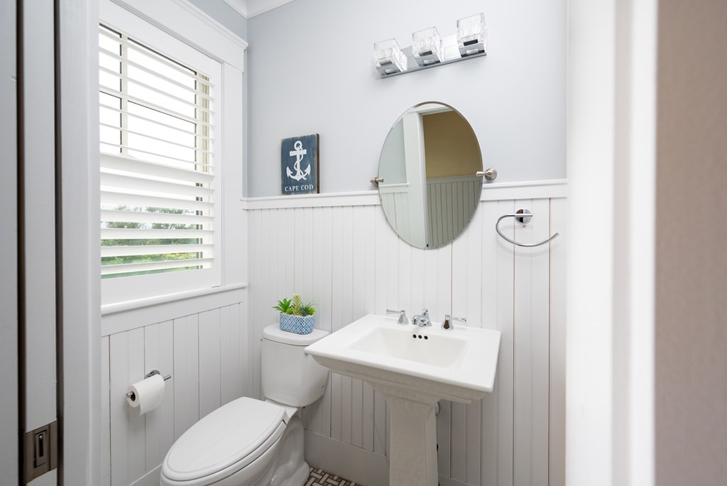 101 Bellevue Road Quincy, MA 02171 - Photo 7 of 28