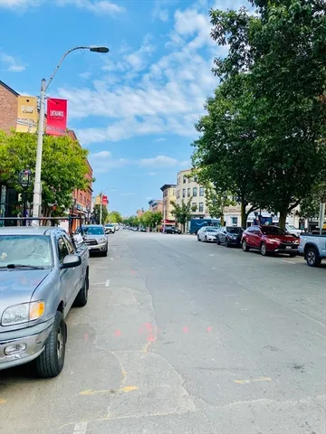 $2,300 | 173 Winnisimmet Street, Unit 6, Chelsea, MA 02150