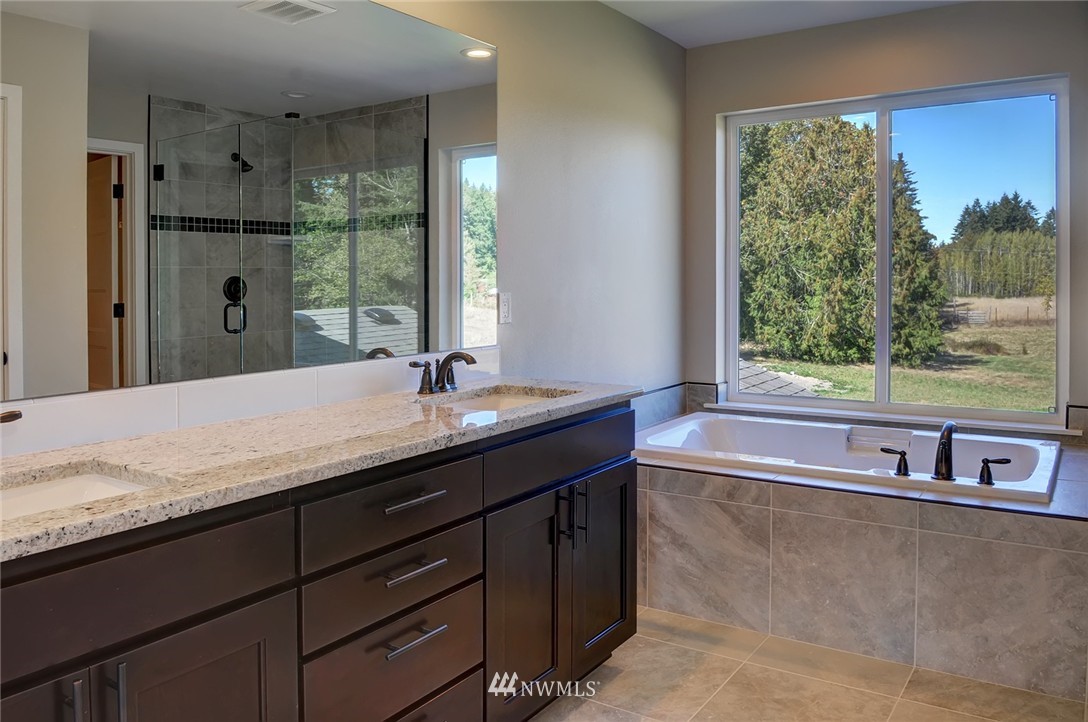 2746 Northwest Rude Road Poulsbo, WA 98370 - Photo 11 of 25 Gallery Image 11