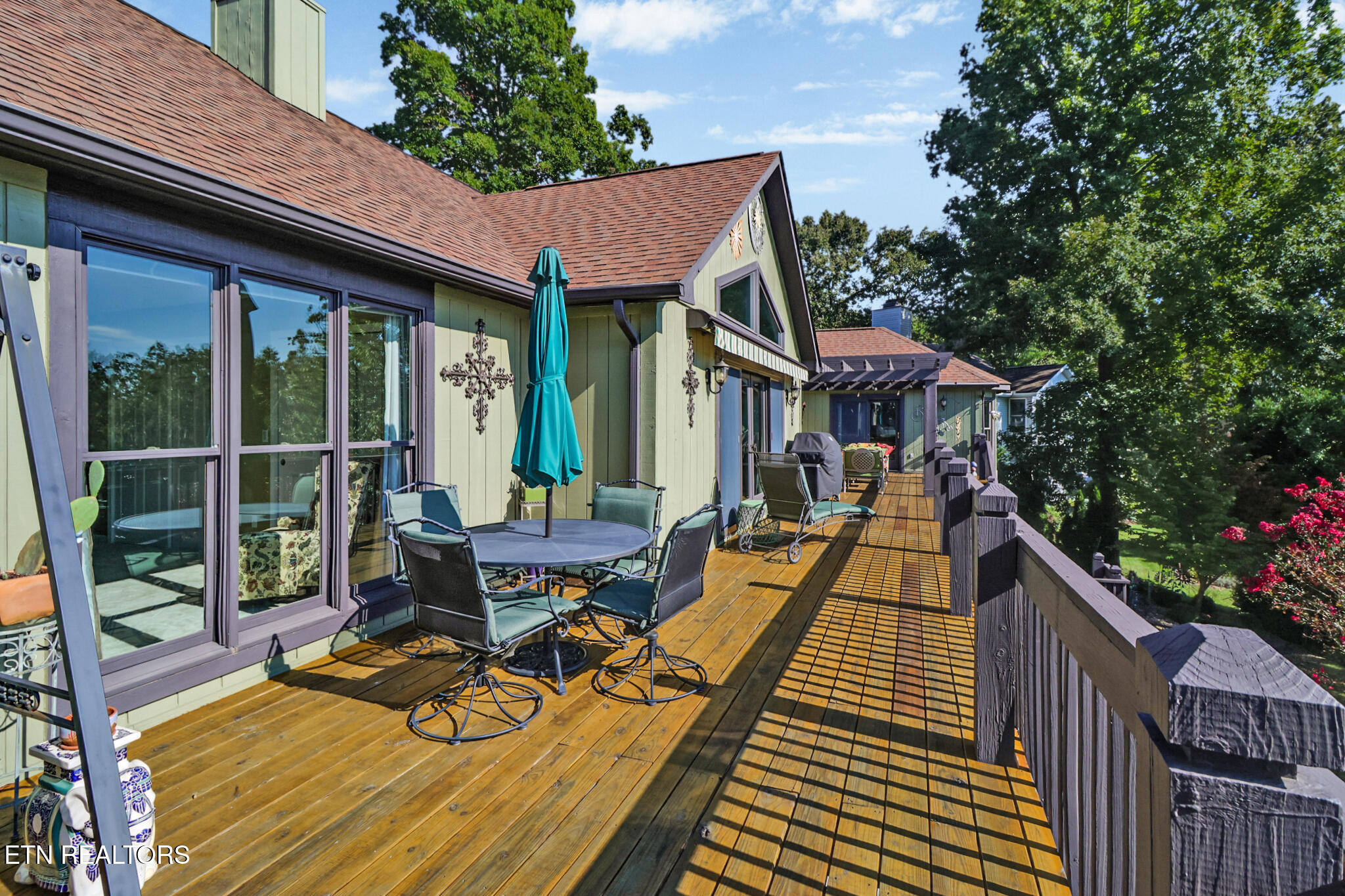 16 Victoria Way Fairfield Glade, TN 38558 - Photo 41 of 60 Upper deck