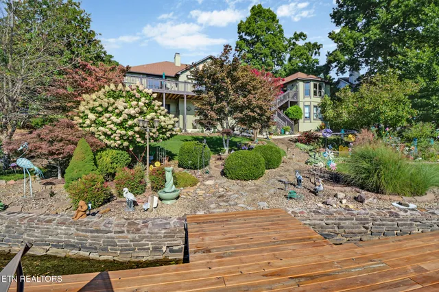 $990,000 | 16 Victoria Way, Fairfield Glade, TN 38558