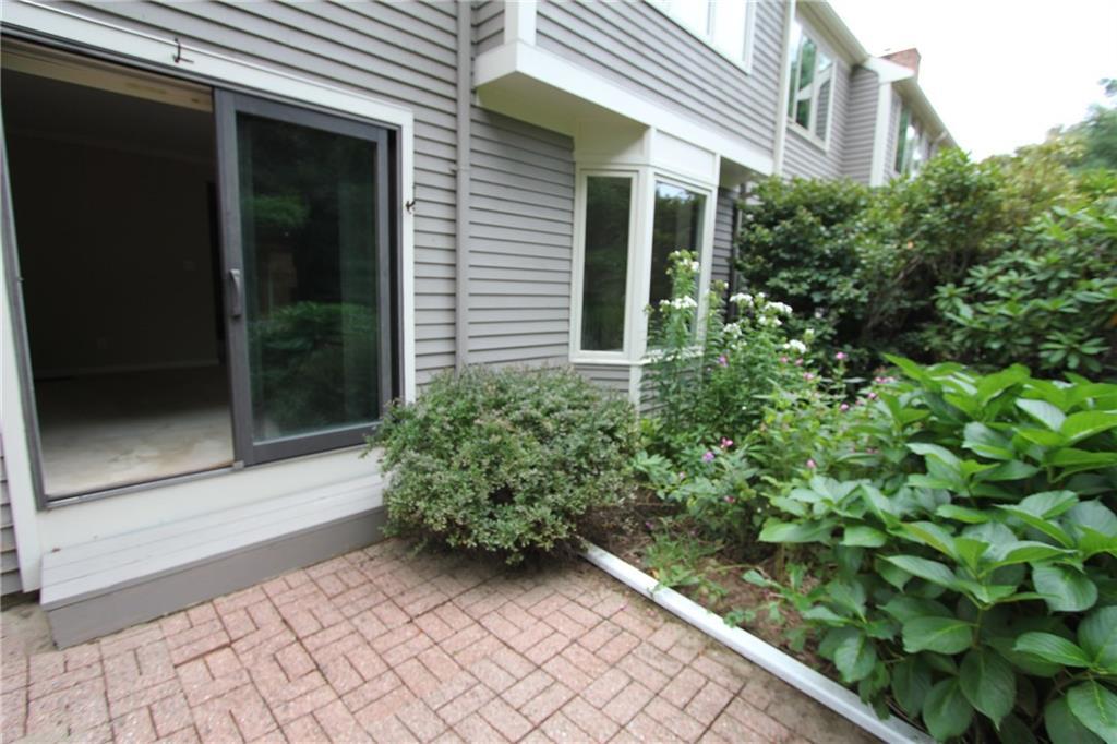 41 Foreside Common Road, Unit 41 Falmouth, ME 04105 - Photo 18 of 27 Back Patio