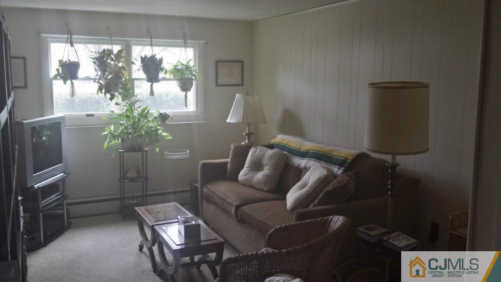 75 Canterbury Road East Brunswick, NJ 08816 - Photo 16 of 19 Gallery Image 16