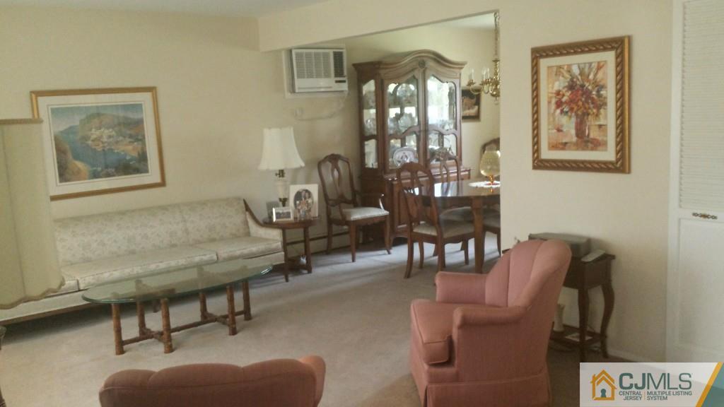 75 Canterbury Road East Brunswick, NJ 08816 - Photo 4 of 19 Gallery Image 4