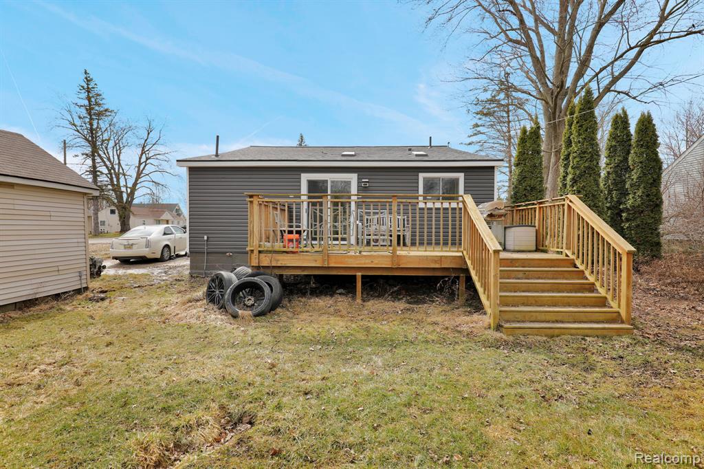 315 East Meier Street Capac, MI 48014 - Photo 16 of 18
