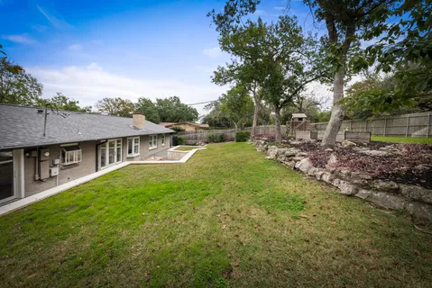 $1,399,000 | 3415 Shinoak Drive, Austin, TX 78731