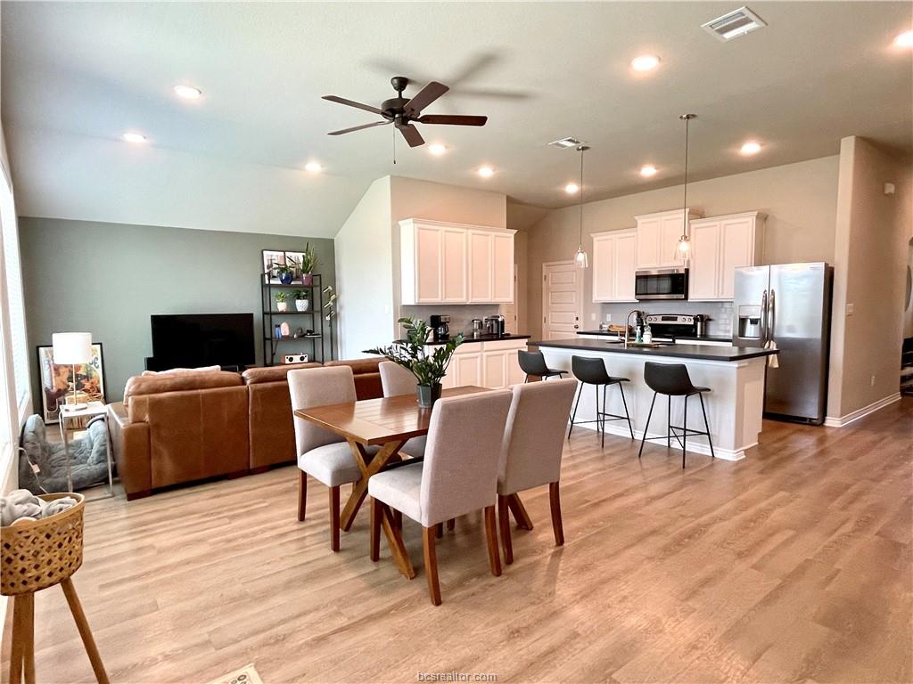 1918 Meridian Court Bryan, TX 77807 - Photo 7 of 17
