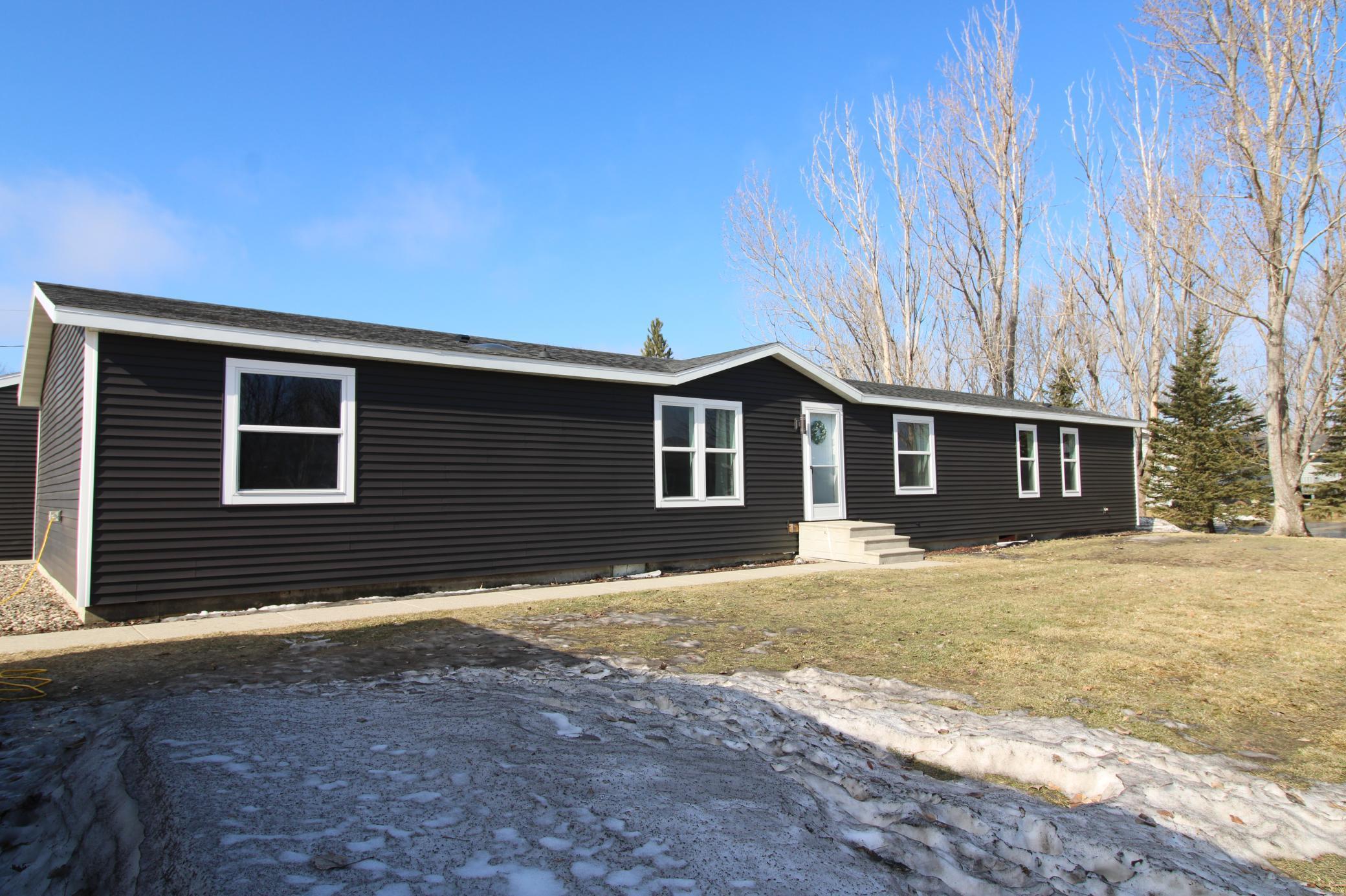 315 4th Street Davenport, ND 58021 - Photo 2 of 35