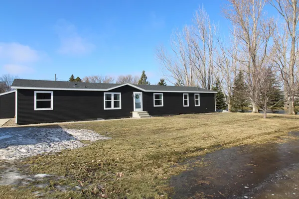 $309,900 | 315 4th Street, Davenport, ND 58021