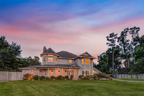 $550,000 | 11418 Cedarwood, Humble, TX 77338