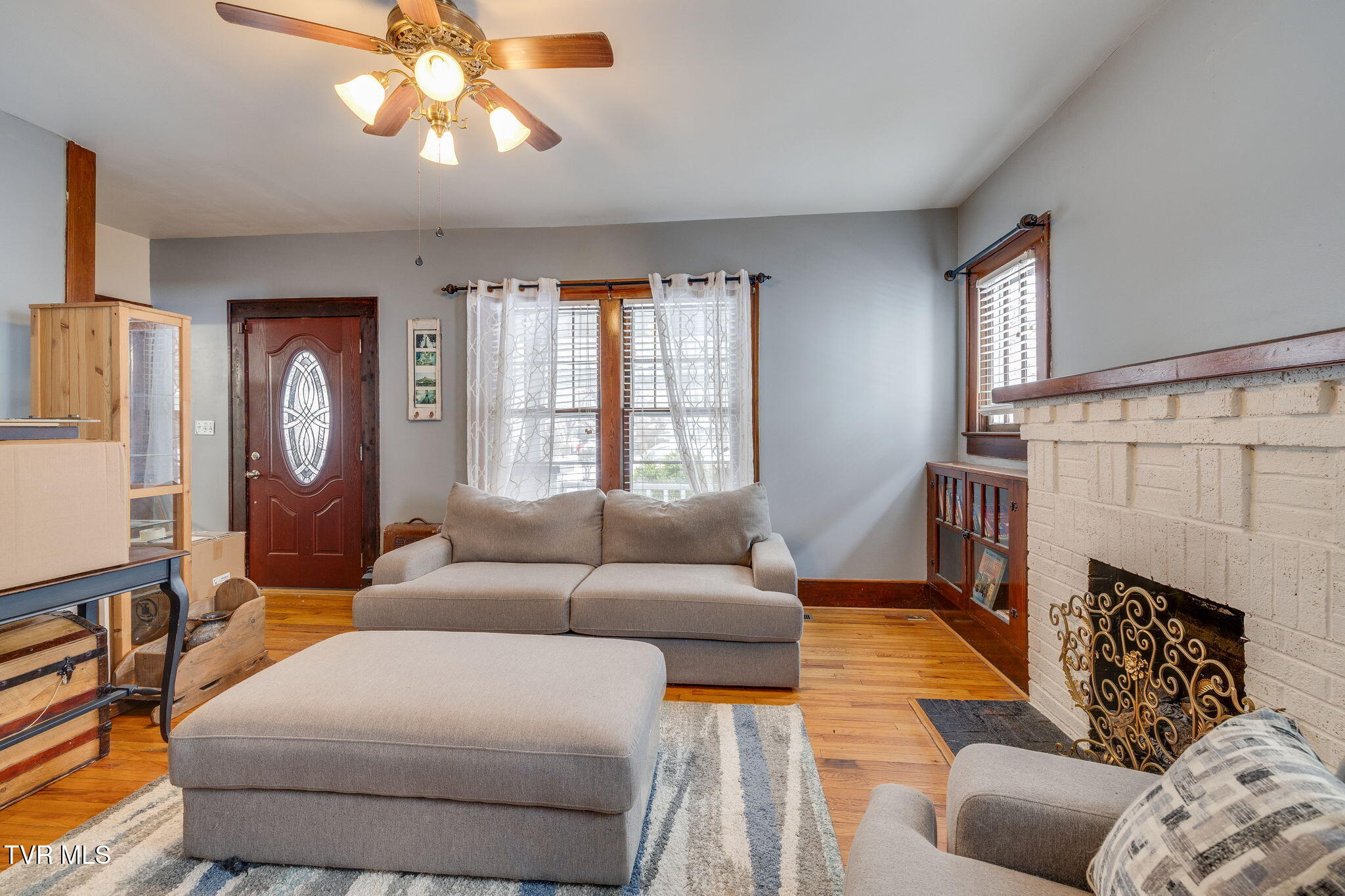 222 2nd Street Erwin, TN 37650 - Photo 8 of 35 008